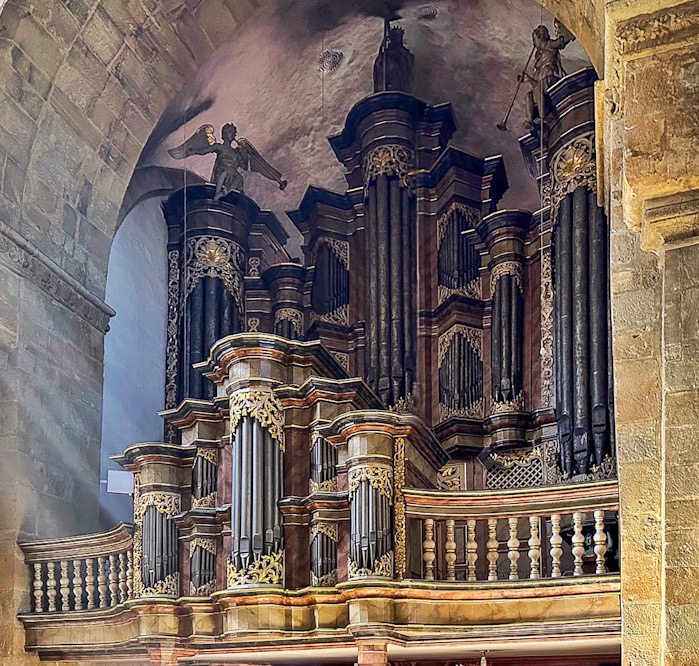 buer_nik.jpg (297105 Byte)